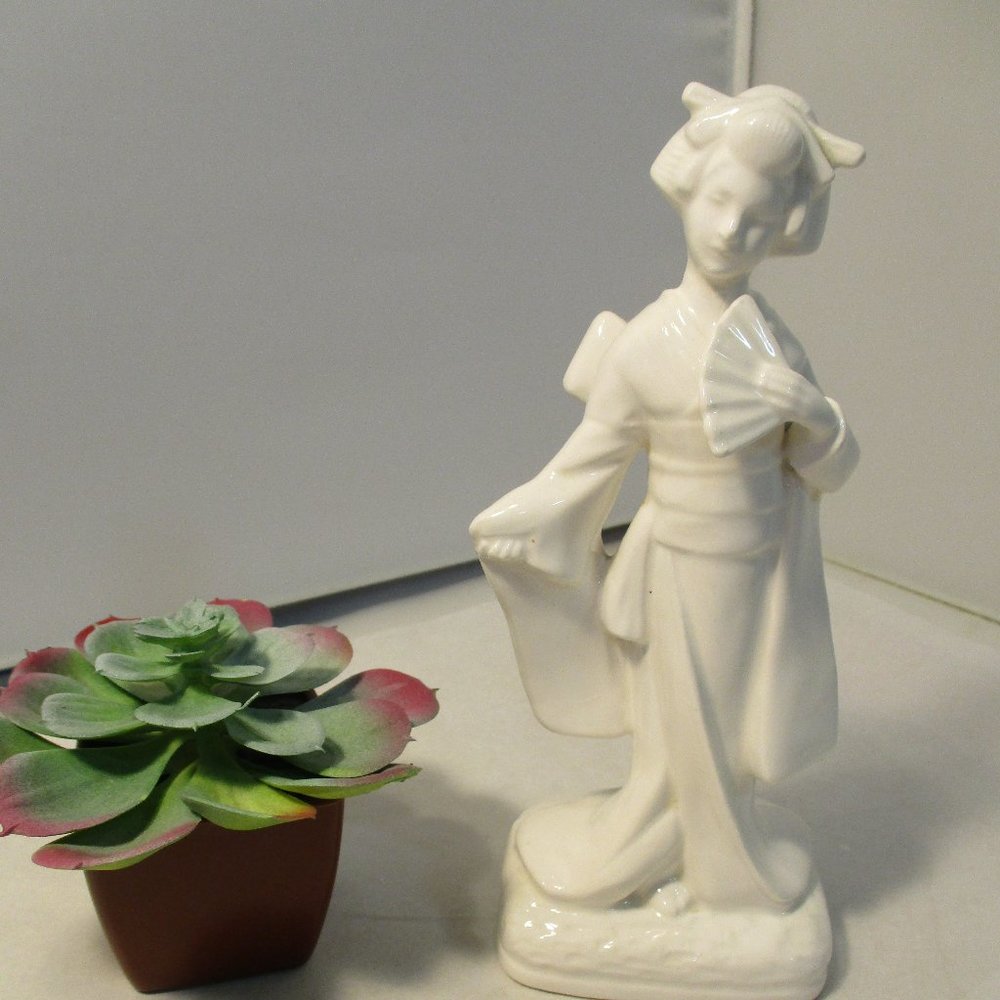 Vintage Lenwile Ardalt Japan White Ceramic China Asian Oriental Geisha Girl